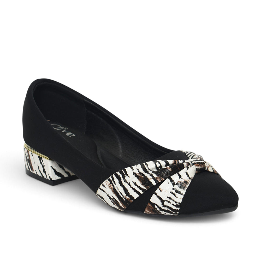 Black Formal Court Shoes - L085847