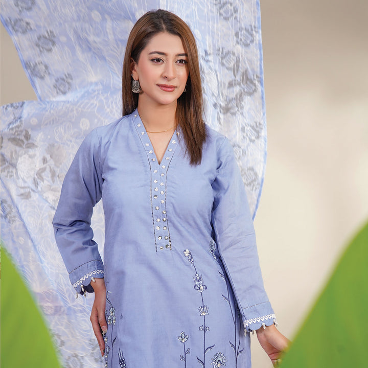 3-PC Luxury Embroidered cambric & Leno kara