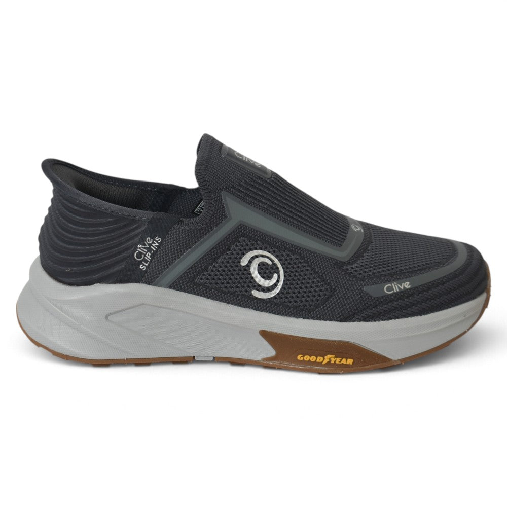 Sports Shoes