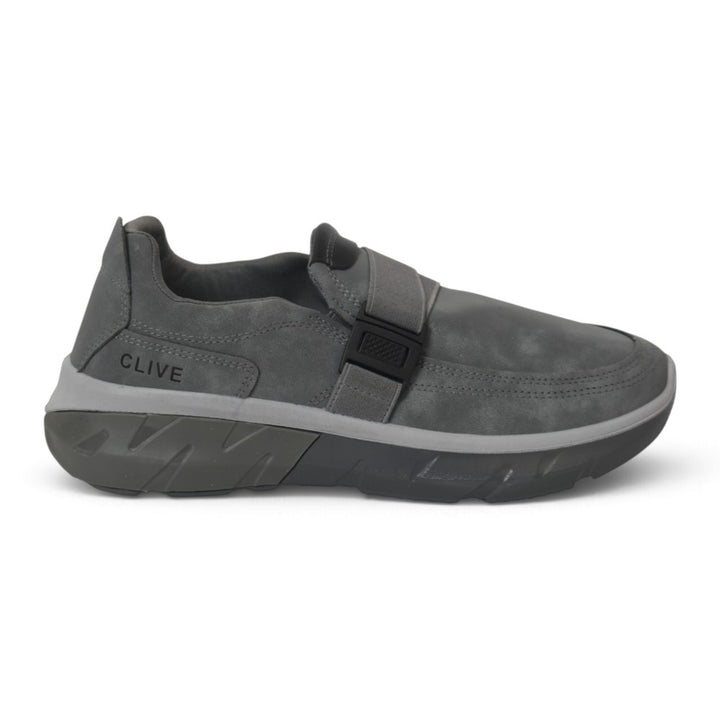 Sports Shoes
