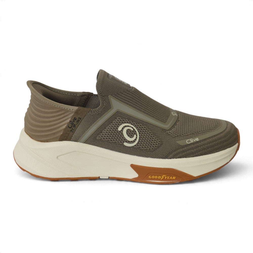 Sports Shoes