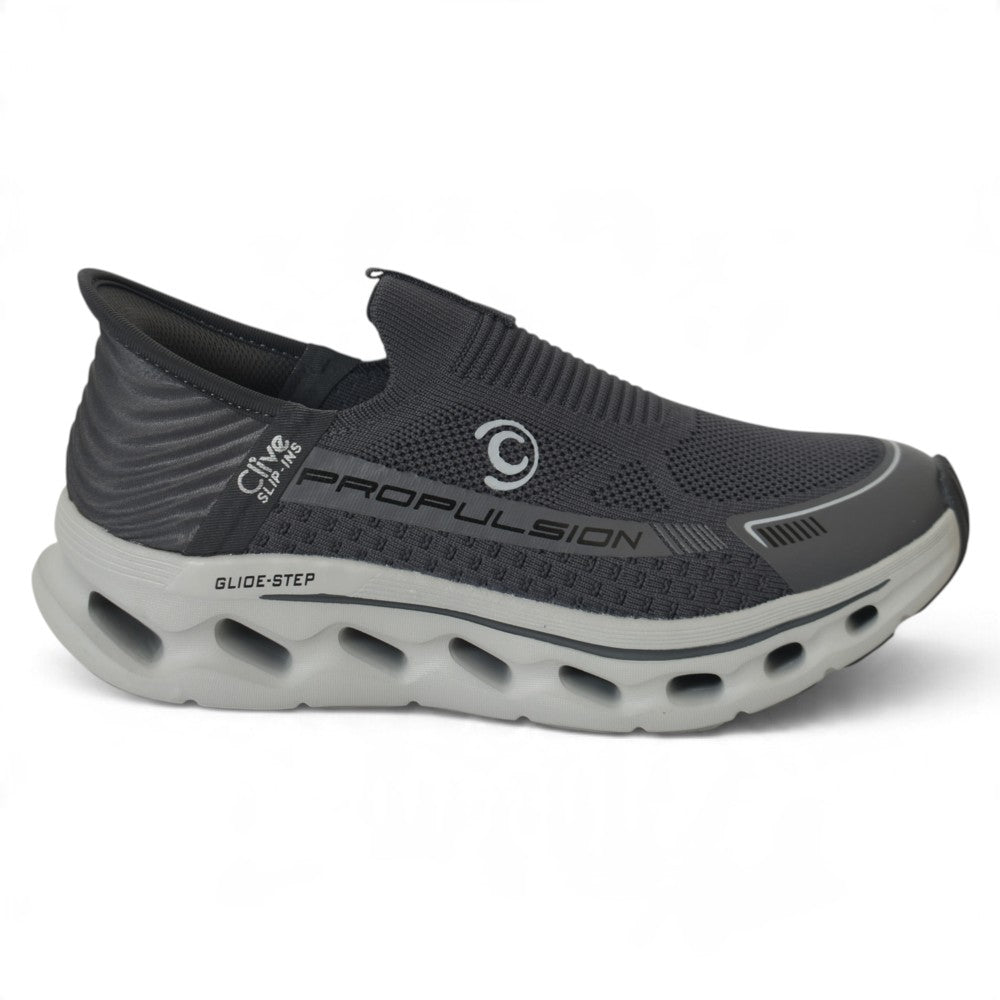 Sports Shoes