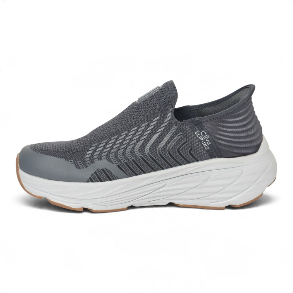 Sports Shoes