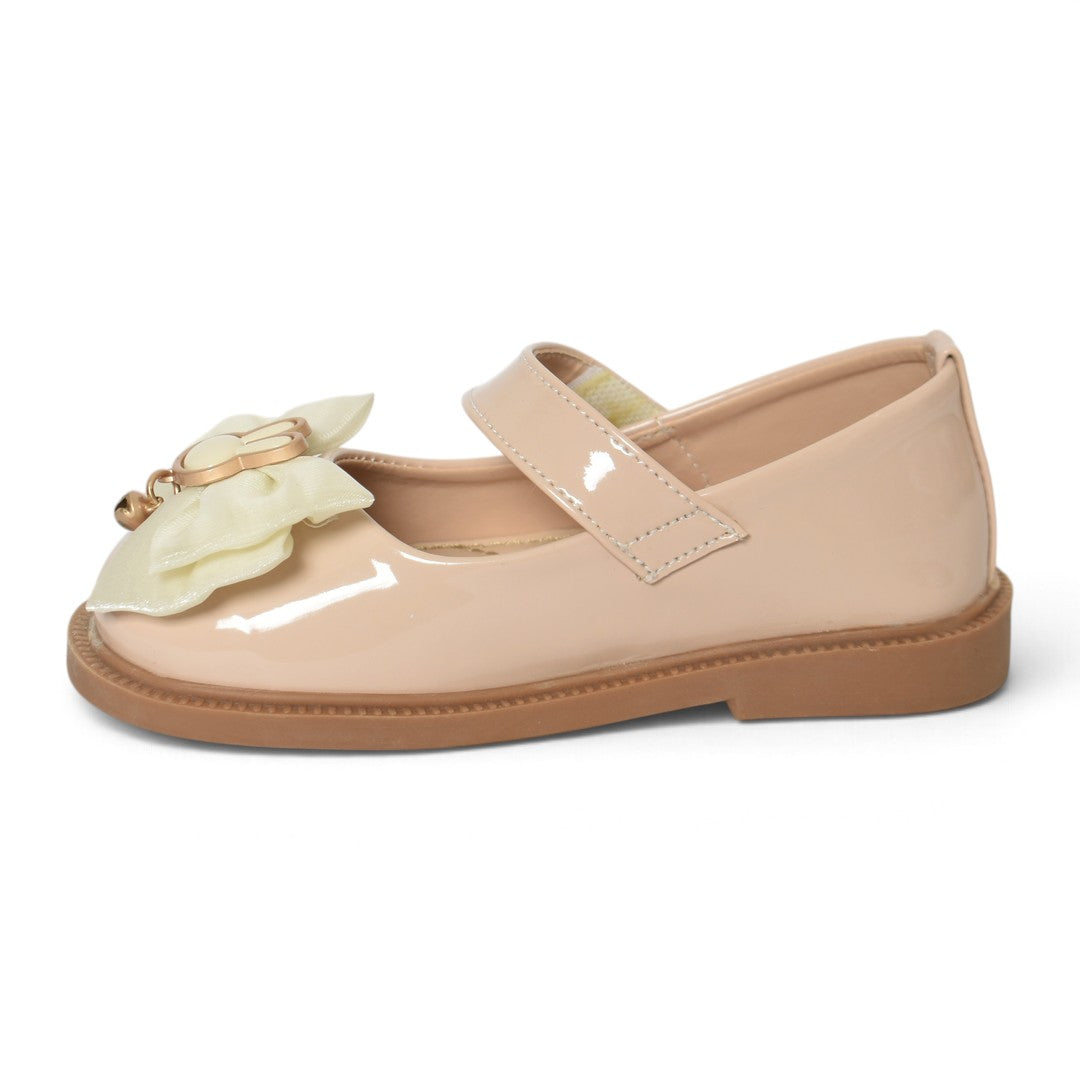 Cream Kids Casual Pumps - KG90328