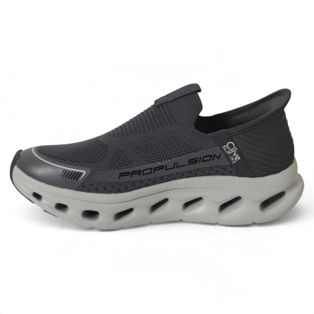 Sports Shoes