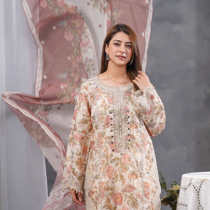 3-PC Luxury Gold Embroidered Jacquard &leno kara