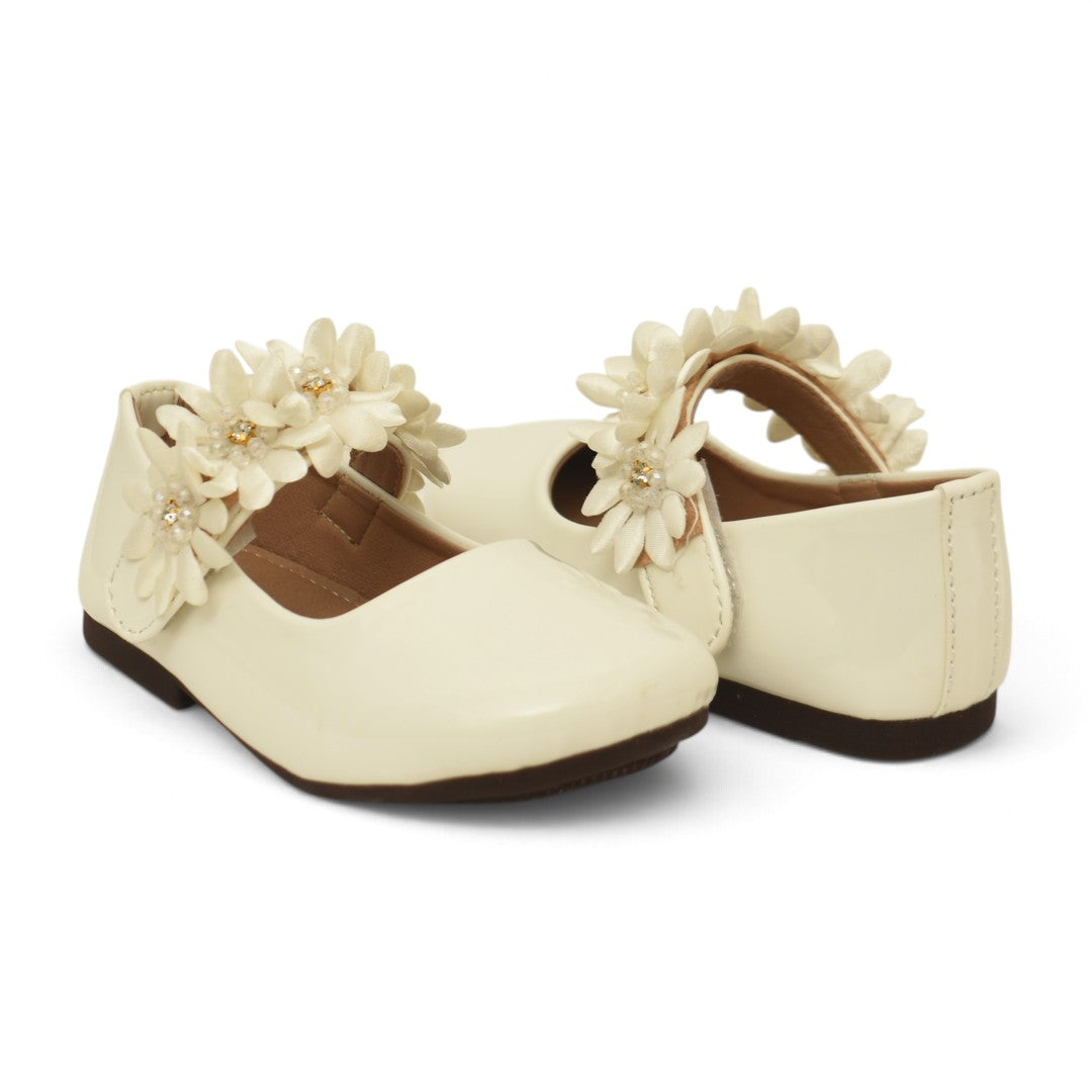 White Kids Casual Pumps - KG90291