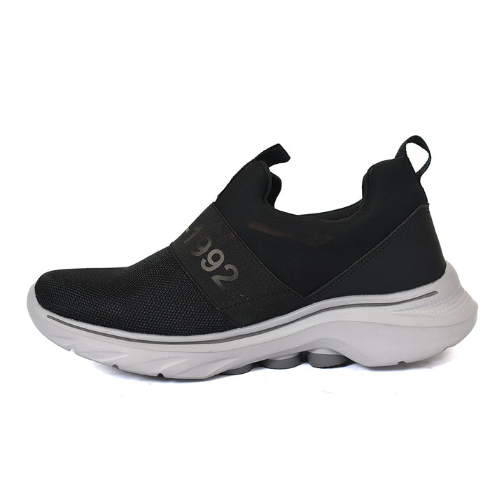 Sports Shoes