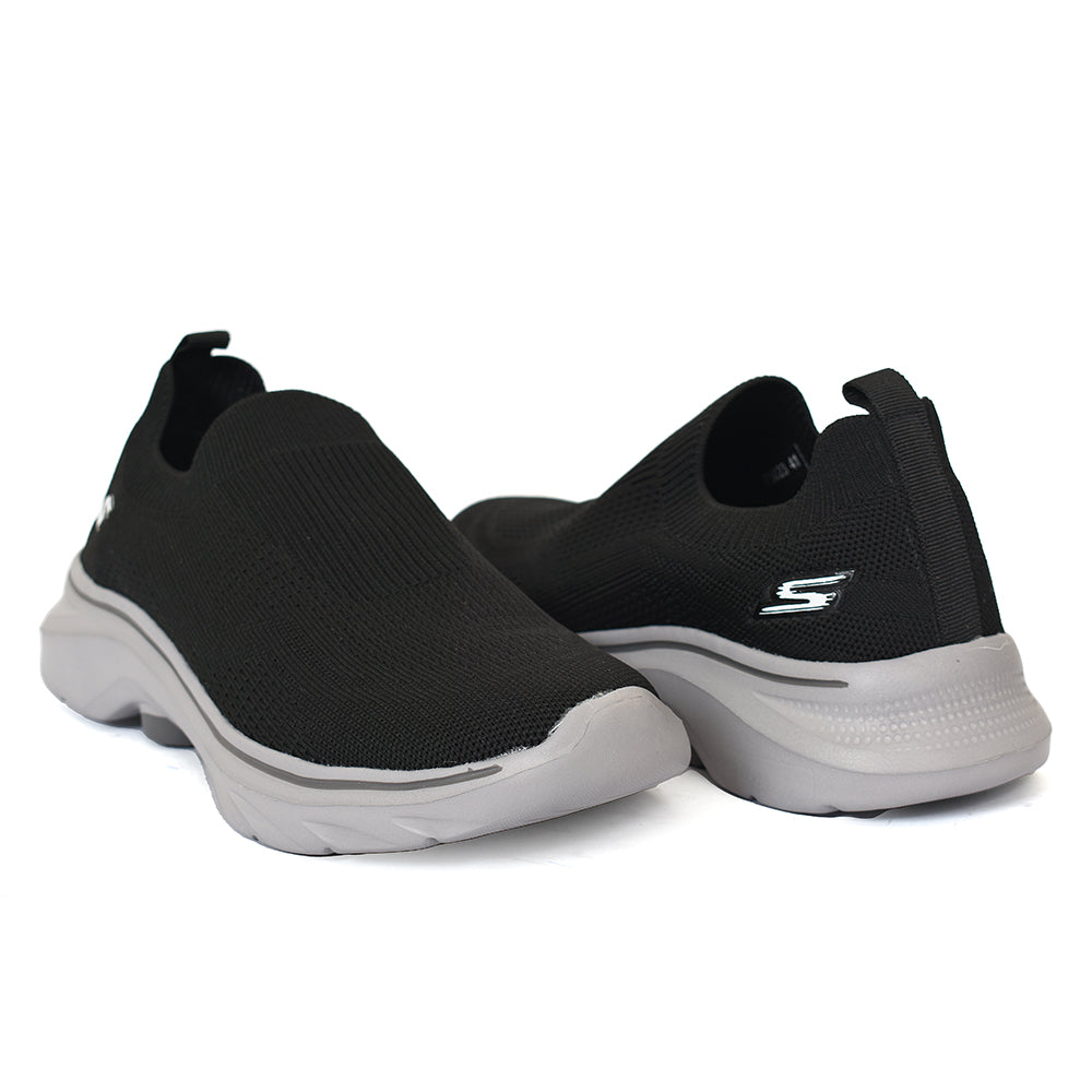 Sports Shoes