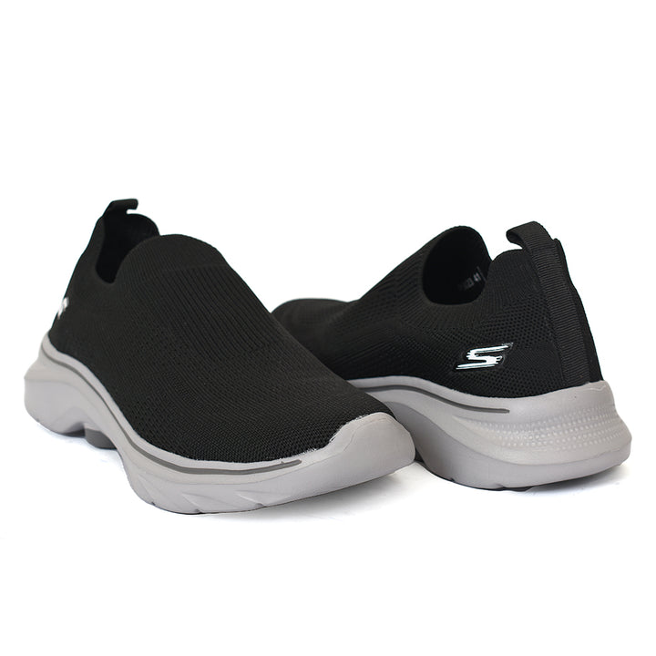 Sports Shoes