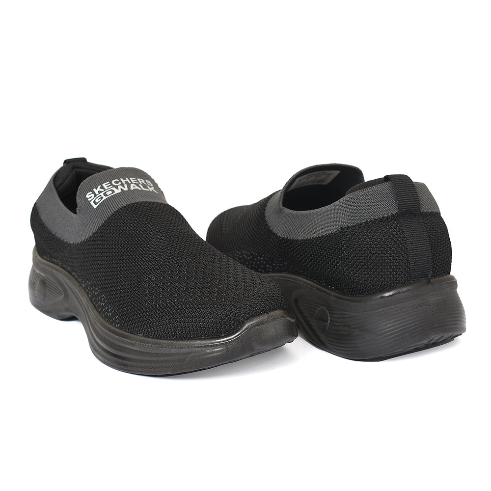 Sports Shoes