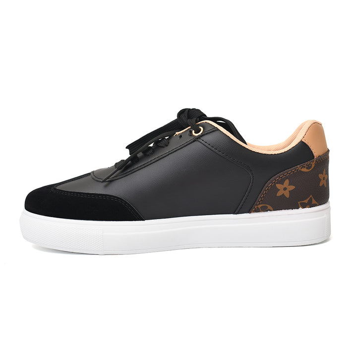Sports Shoes