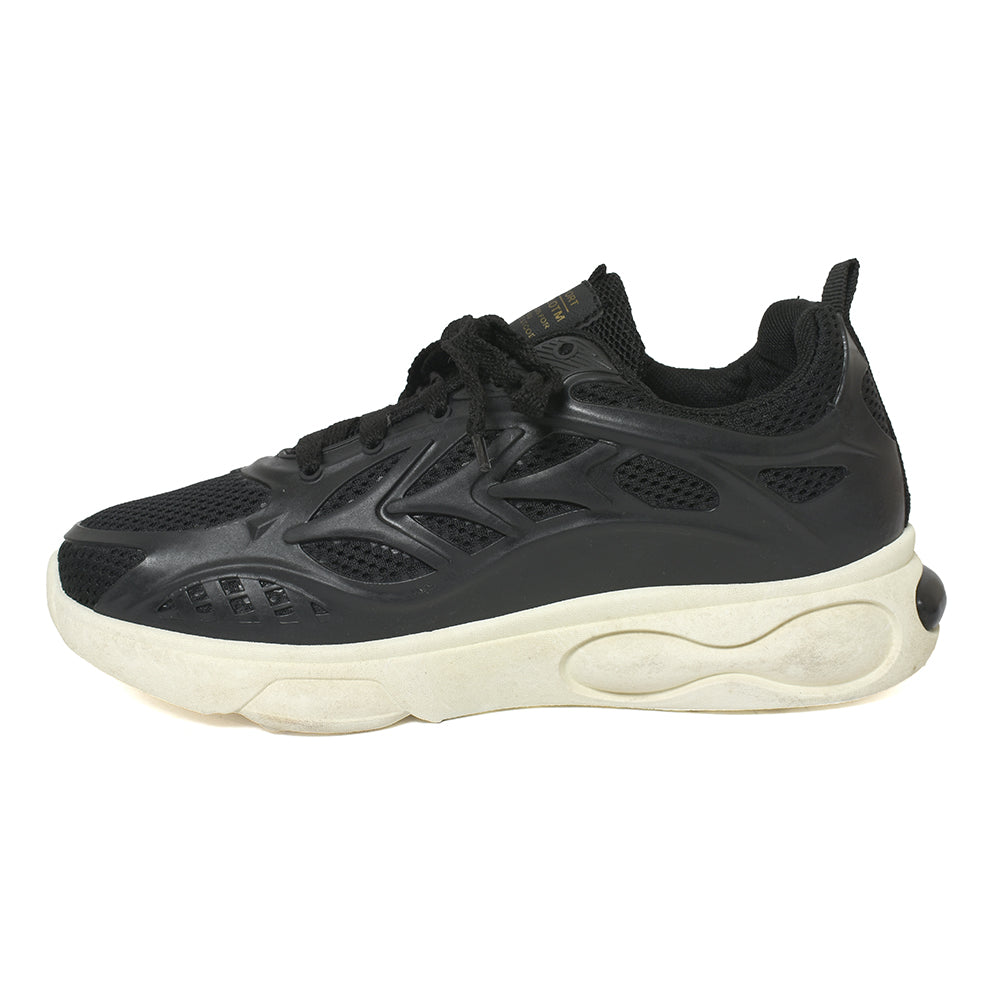 Sports Shoes