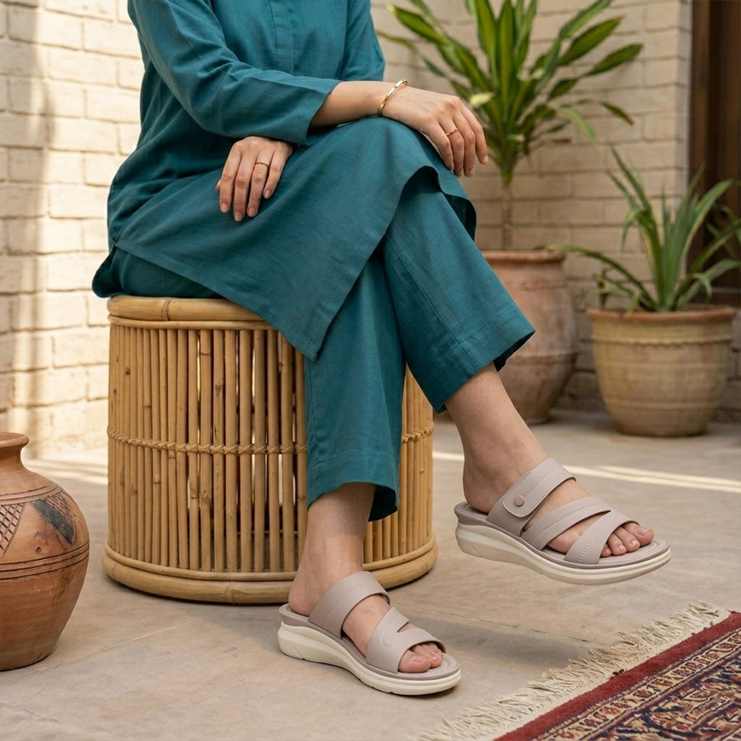 Casual Wedge Slippers