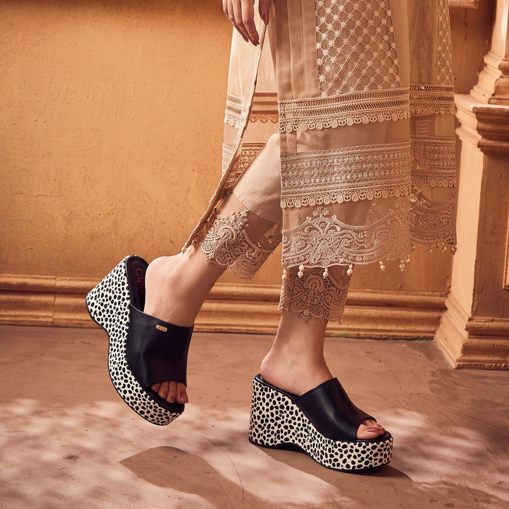 Casual Wedge Slippers