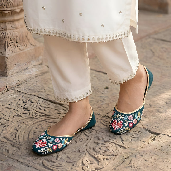 Ethnic