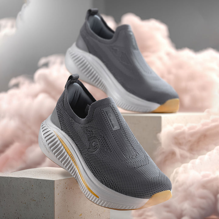 Sports Shoes