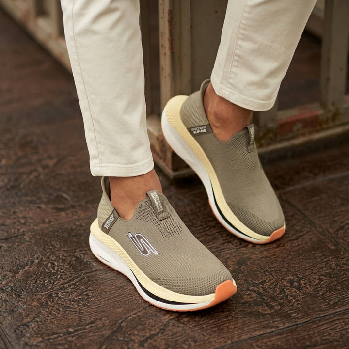 Sports Shoes